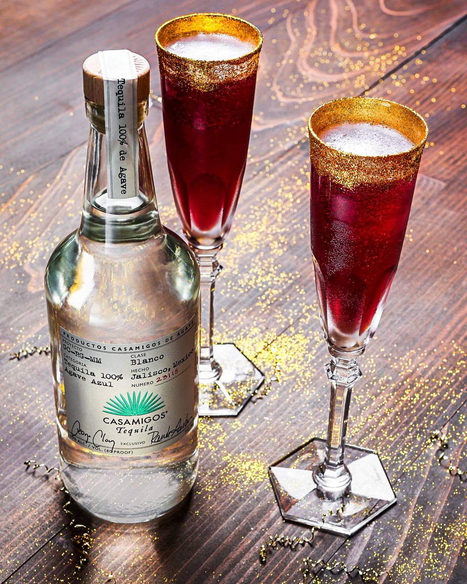 Casamigos-New-Years-Cocktail-Champagne-Glitter-Tequila-Flutes